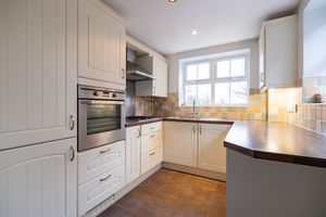 Kitchen- click for photo gallery